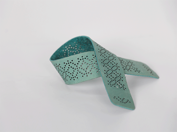 皮革（gé）激光打孔