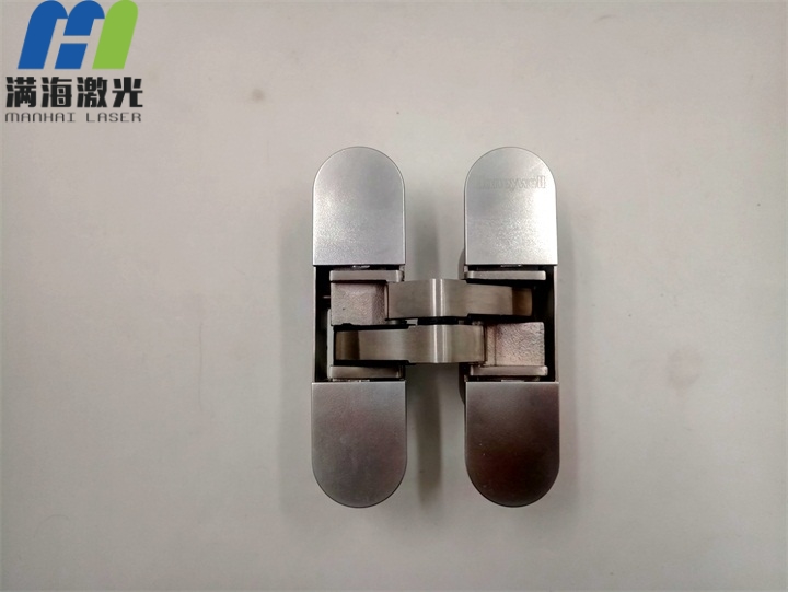 不鏽鋼鉸鏈激光刻（kè）字