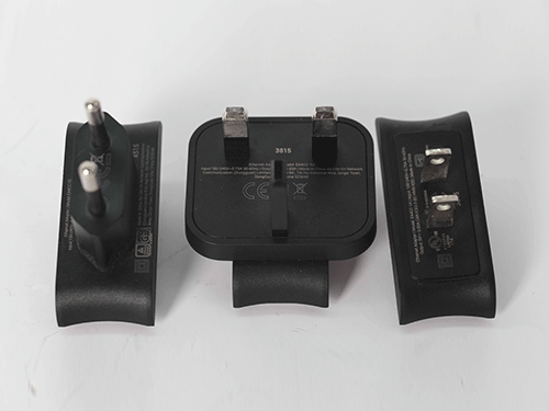 充電（diàn）器（qì）鐳射雕刻