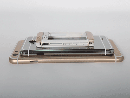 银（yín）色手机壳 旋转打标（biāo）