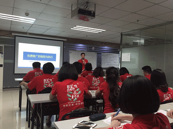 污草莓樱桃丝瓜秋葵榴莲黄瓜白狐激光