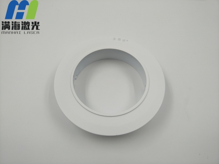 聖堡（bǎo）諾燈飾激光雕刻