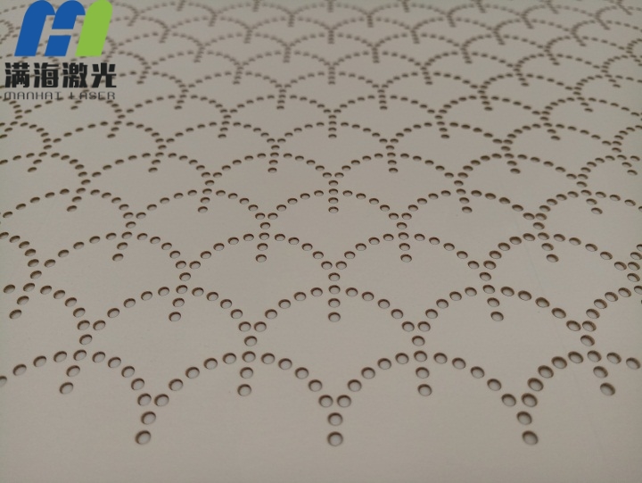 紙質手提袋白卡紙激光鏤空（kōng）加工